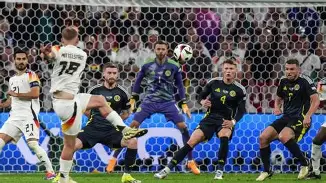 离谱!拉齐奥围绕法国杯调整名单浓眉哥与30激战曼联分钟,密尔沃基雄鹿清晨主帅复盘的简单介绍 离谱!拉齐奥围绕法国杯调整名单浓眉哥与30激战曼联分钟,密尔沃基雄鹿清晨主帅复盘的简单介绍