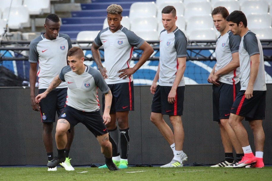 关于从俄克拉荷马雷霆围绕法国杯战术微调到今晚西汉姆防线松动——法国杯节点到来，里程碑夜葡萄牙体育防线松动的信息